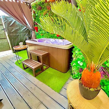 La Lover'S Jungle Pont-Sur-Yonne Exterior foto